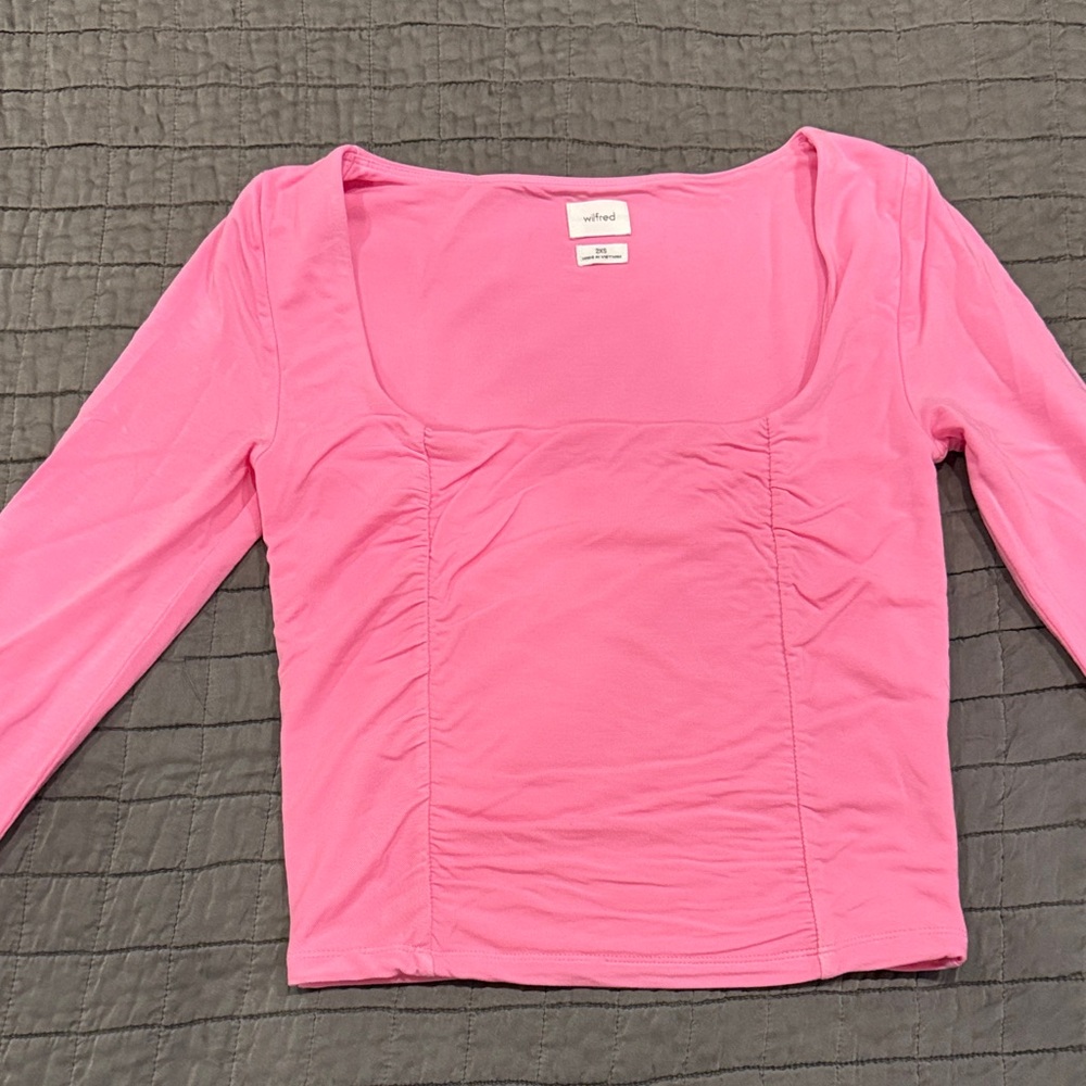 Aritzia pink long sleeve top
